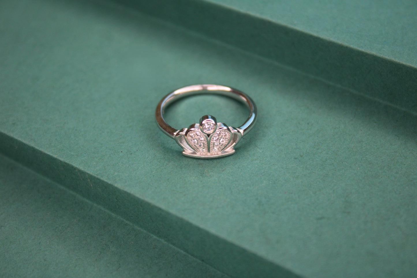 Silver Crown Ring - Avika jewels