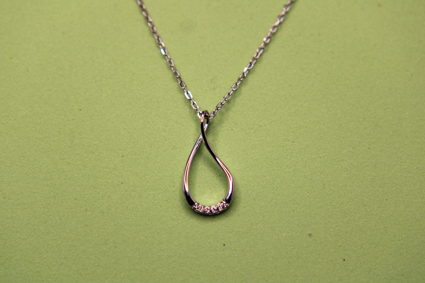 Silver Luna Loop Pendant Chain - Avika jewels