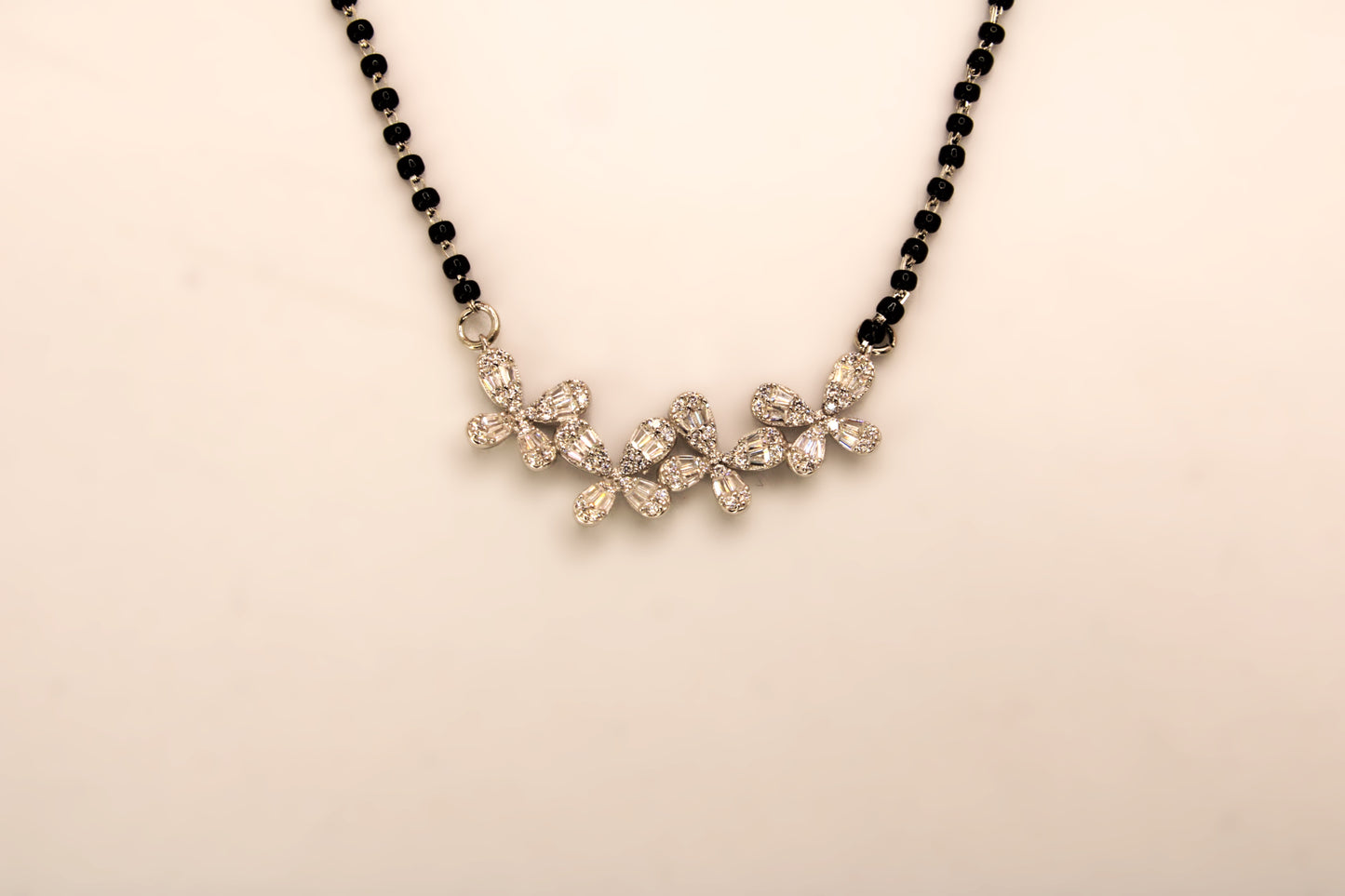 Silver Flower Mangalsutr