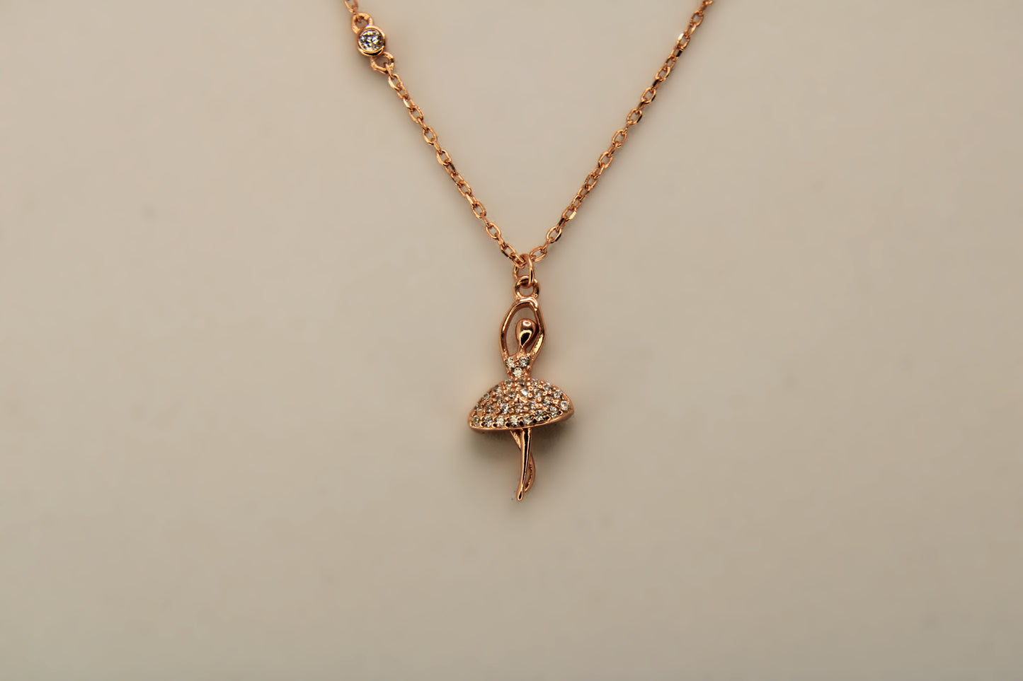 Silver Dancing Dall Pendant Chain