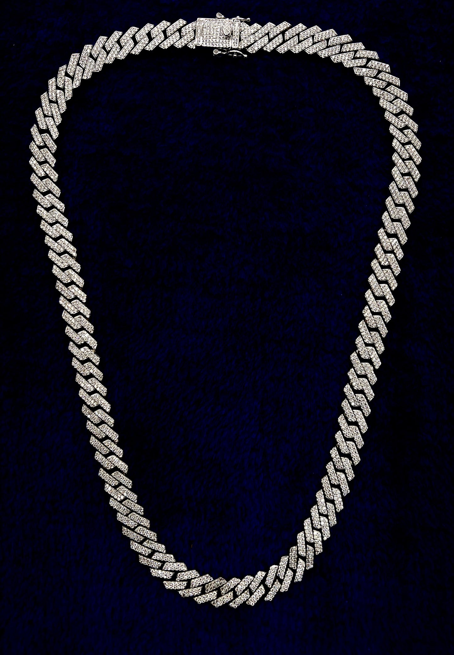 Hardik Pandya chain