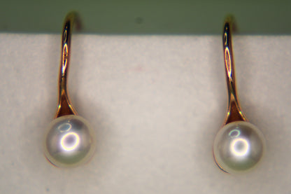 Silver Pearl Earings