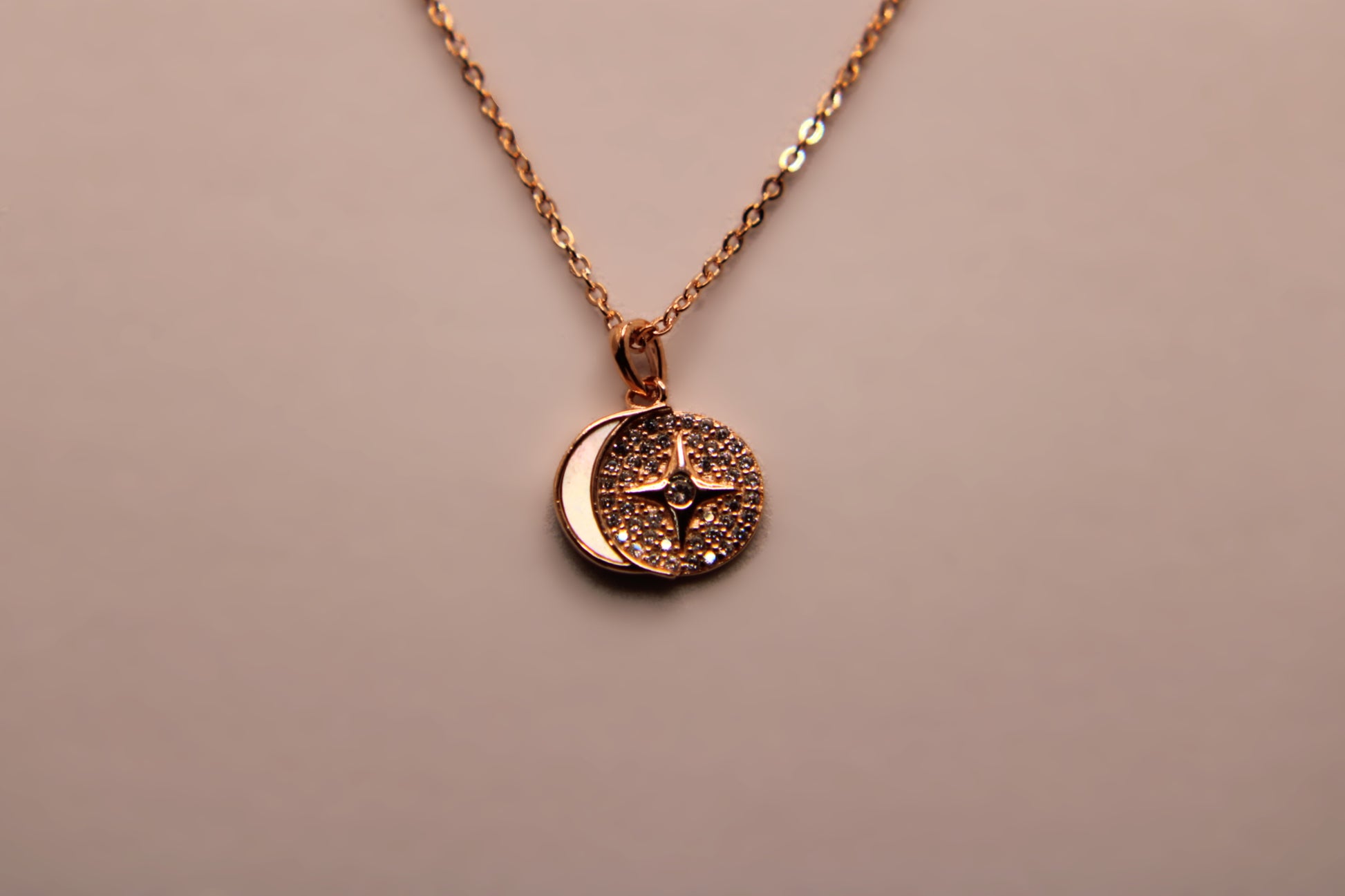 Silver Moon Pendant Chain - Avika jewels