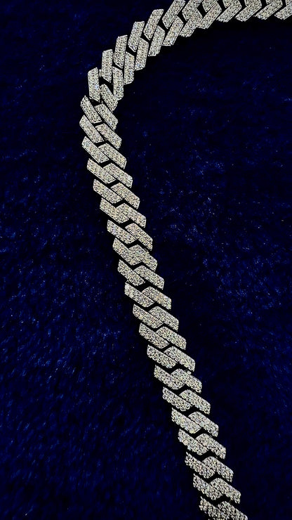 Hardik Pandya chain